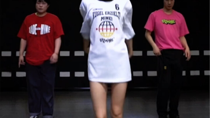 “Đu đù đù đà đà đà” có lẽ đây là lần gần nhất tôi tiếp xúc với World Cup — Biên đạo waacking《tukohta