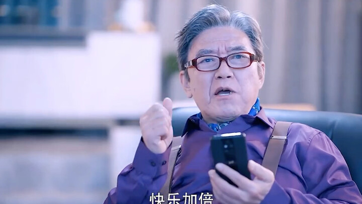 جدّي لطيف لدرجة مذهلة، بسّهولة تتحكم فيه حفيدته! "ثلاثة أجزاء من البرية"