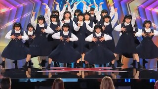 热血沸腾。。。制服少女劲歌热舞现场