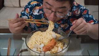 Đêm Nay Ăn Gì !!! Tô Mì Gói Khổng Lồ - Khi Gấu Mất Ngủ 2_00 Am _