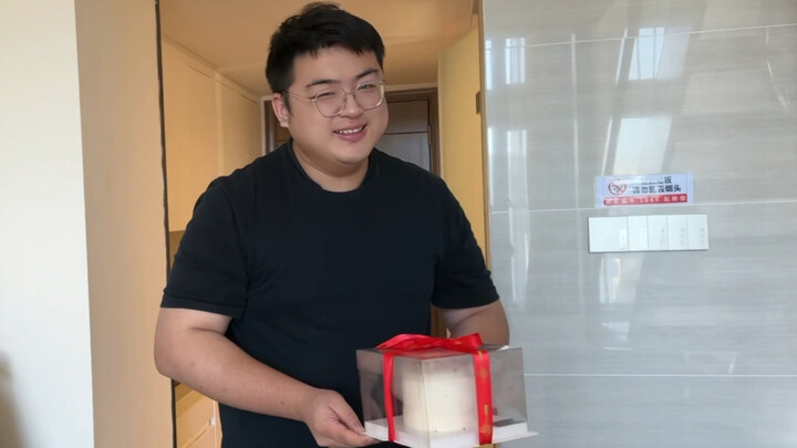 团长为鸡哥庆生