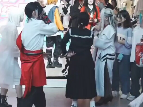 If Aza drops a track, you’ve gotta drop the full “Jian Xia” remix!