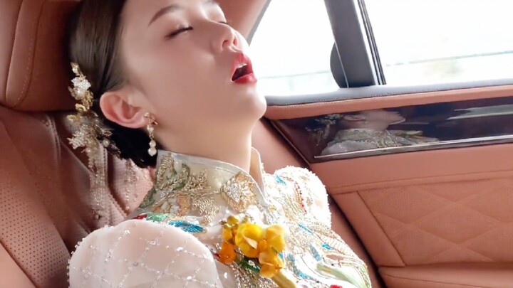 What is it like to marry a junior high school classmate?