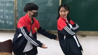 “毕业了，回不去咯！”