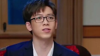 长得帅，情商高，有能力，会做人又想得开，这样的人基本步步生莲！