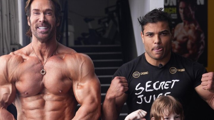 Powerful King Meets Rubber