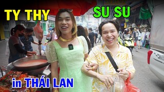 Ty Thy gặp Su Su tại Thái Lan chợ ẩm thực nhiều món ăn ngon - Ty Thy Vlog Gỏi đu đủ