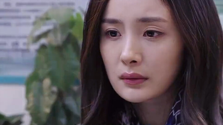 Blind girl stalked by a bad guy — friend uses video call to guide her safely!