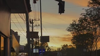 Sunset kenangan di pinggir jalan raya