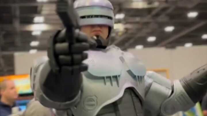 RoboCop cosplay