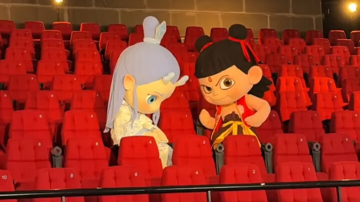 吒儿和丙丙猜拳😘😘😂