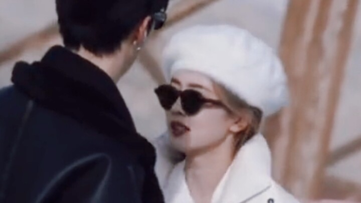 【ไป๋ลู่-ฟ่านเฉิงเฉิง】เฉิงเฉิง: “ฉันอยากมีแฟน–คัชนั่งอยู่เบาะข้างคนขับ”