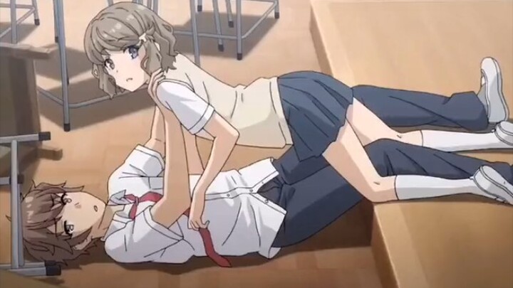 Mai-senpai: Large-scale rape scene Sakuta: Listen to my explanation, do you believe this is a misund