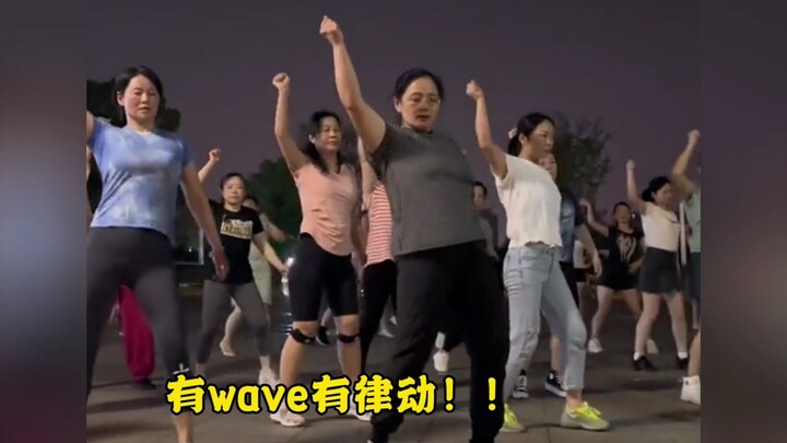 我老了可怎么办啊呜呜呜