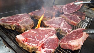 대단합니다! 단골 손님들 1년에 100번씩 방문한다는? 이탈리아 스타일 스테이크, 파스타 / italian style Steak & Pasta / korean street food