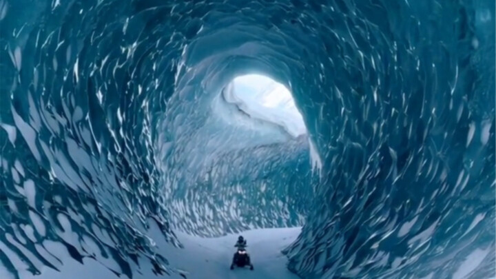 “Trust me, it’s going to be insane in three seconds.”