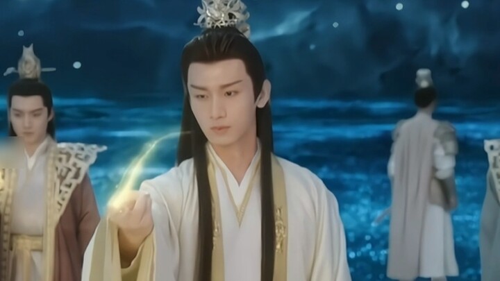 Mọi người đều mong chờ được chào đón Hoàng đế Anh Nguyên