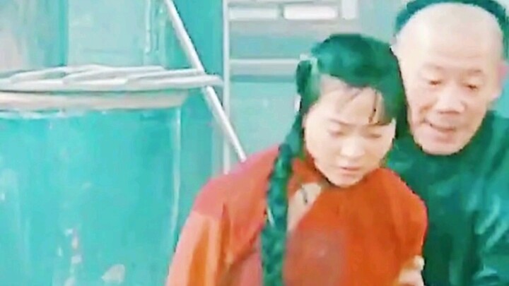 หญิงสาวคนเดียวมีค่าแค่สิบตำลึงเงินเหรอ? ชาวบ้านสมัยชิงจนจน ถึงขั้นขายลูกสาวให้ขันทีเป็นเมีย! เล่าเซอ