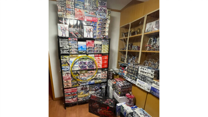Rencana produksi massal Gundam Astray!