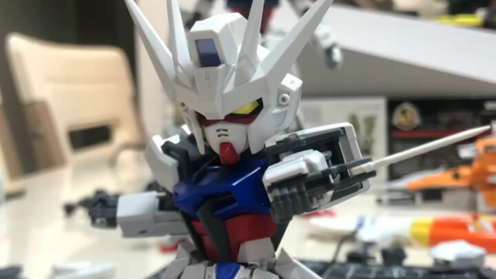 เช่น ดัดแปลง sd Strike Gundam ผลิตไอเอ็นจี