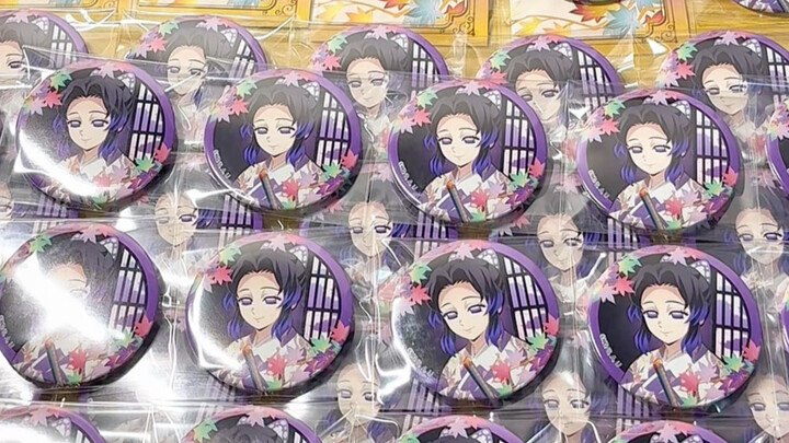 Cô ơi, cô có sức hút mạnh thế này chắc hẳn giàu lắm nhỉ!