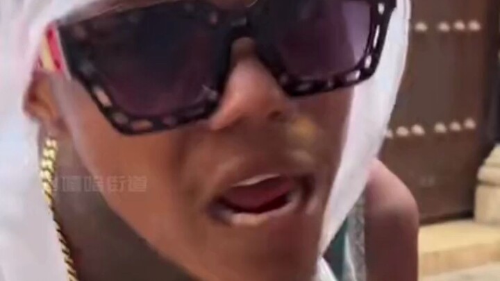 Đồ trộm ơi, thôi đừng hát nữa, cứ thế này thì chính tôi cũng phải bật cười mất thôi _ Rap _ Thiên ph