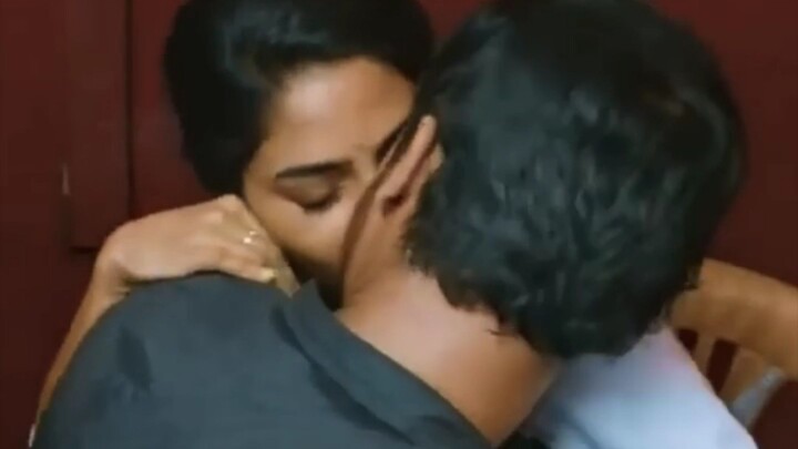 Kiss moment
