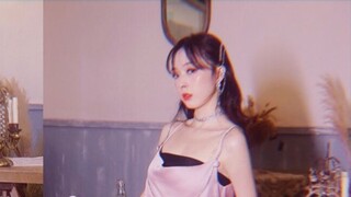 [Sunmi] Purple Light Night Dance Legs Silky Dress Up - pporappippam New Song Returns