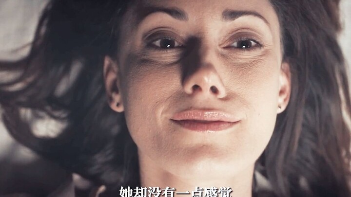 Seluruh keluarga menderita anoreksia dan beramai-ramai mogok makan; sang ibu malah menempatkan dirin