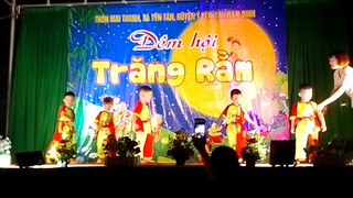 Múa thùng thình thùng thình nhạc trung thu năm 2025 - Múa trăng tròn tròn - múa màu đỏ da vàng