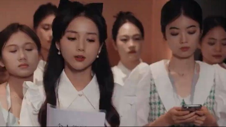 คุณตาถูกรังแก มีแค่เด็กฝึกงานสาวกล้าปกป้อง ที่แท้เขาคือมหาเศรษฐี