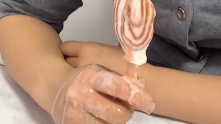 Ngoại trừ cái đầu tiên không thể chịu nổi, những cái còn lại còn khó chịu đựng hơn.