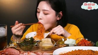 Coan vịt, coan heo hun khói và mì gà cay 2 #amthuc