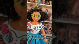 Small snippet of my #encanto review! #shorts #disneydolls #dollcollector #mirabelmadrigal #энканто