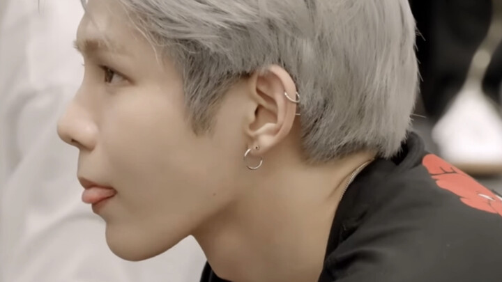 ห้องซ้อมราคาพิเศษ S attribute burst big devil นักเต้นมืออาชีพ House ควรเชี่ยวชาญ | RIIZE&REALIZE SHO