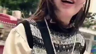 A foreigner deliberately abandoned his phone in public and secretly filmed the Chinese people's reac