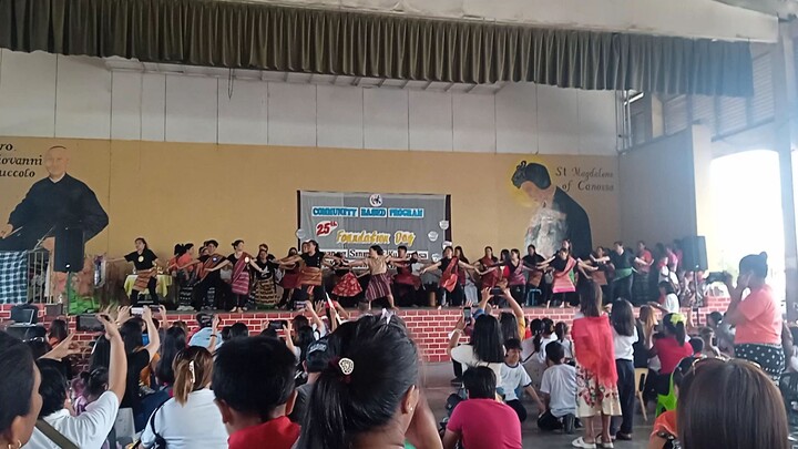 Sayaw ng staff ng TNK TULAY NG KABATAAN