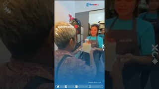 Momen Haru Seorang Ayah saat Beri Kejutan Ulang Tahun untuk Putrinya, Auto Bikin Nangis