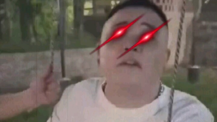 يتحدث بمنطق رصين ومقنع.