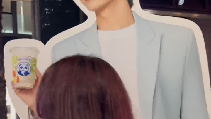 Ran into Wen Junhui at a shopping mall in Shenzhen!!