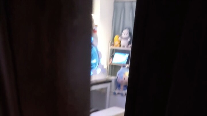 Dân chơi nhạc game chúng tôi mà, đến nuôi mèo cũng phải một đen một trắng đấy!