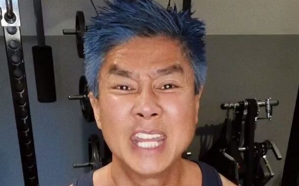 【van】黄熙宁，你要对我的ass做什么？？？