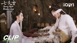 Clip: Huo Zhanbai gives Xue Ziye a hand warmer and moves her | Snowy Night Timeless Love 七夜雪 | iQIYI