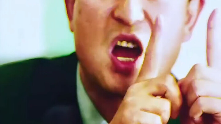 الحفيد الذي يصطحبه الجد مختلف بالتأكيد