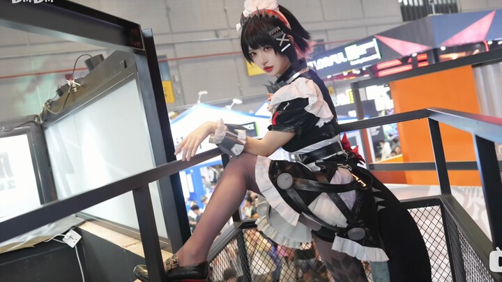 Selamat malam, tuan. Ini adalah paket yang Anda pesan 🦈 Cosplay BW si Putri Hiu