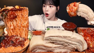 SUB)야들쫀득한 통수육 먹방! 양념게장으로 만든 비빔국수에 김장김치까지 통삼겹살 집밥 꿀조합 리얼사운드 Pork Belly & Kimchi Mukbang Asmr