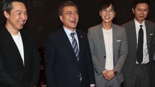 ชะตากรรมของบริษัทยักษ์ใหญ่? ทำไมถึงบอกว่าการทูตเชิงวัฒนธรรมของมุนแจอินกลับโปรดปรานไอดอลจากค่ายเอสเอ็