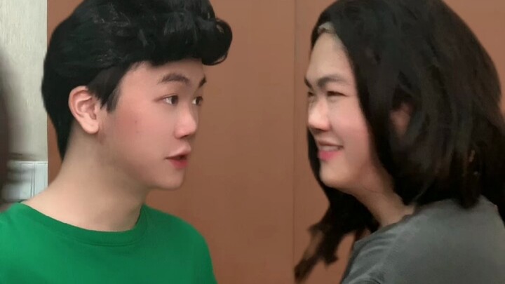 Thì ra đây là kiểu yêu thầm giả tạo.