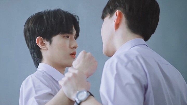 Xem anh chàng hoa khôi trường đầy mưu mẹo làm thế nào chinh phục cậu em trai ngây thơ 🥵