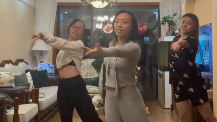 After dancing so much, let's do an original choreography for the center position, Qiduo - "Falling F